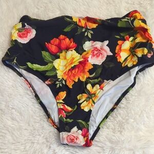 NWT! Cupshe Floral High-Waisted Bikini Bottoms